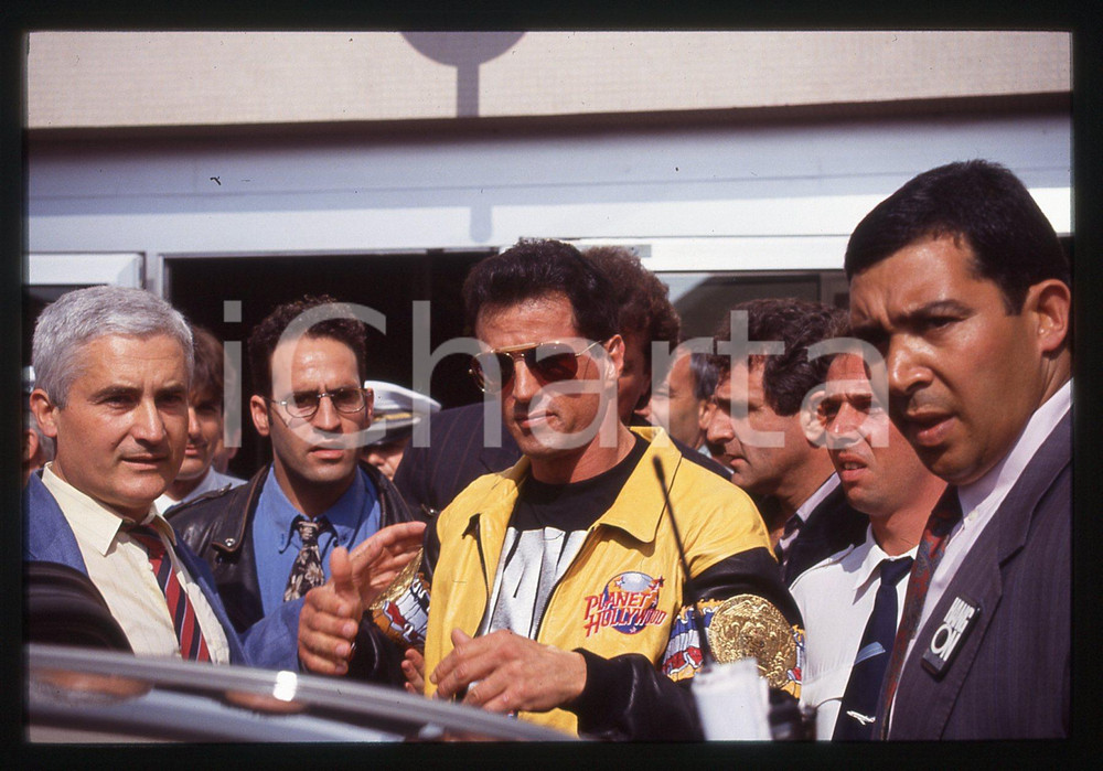 Fotografia d epoca originale Sylvester STALLONE  PLANET HOLLYWOOD LONDRA 1993 35 mm vintage slide 25 1