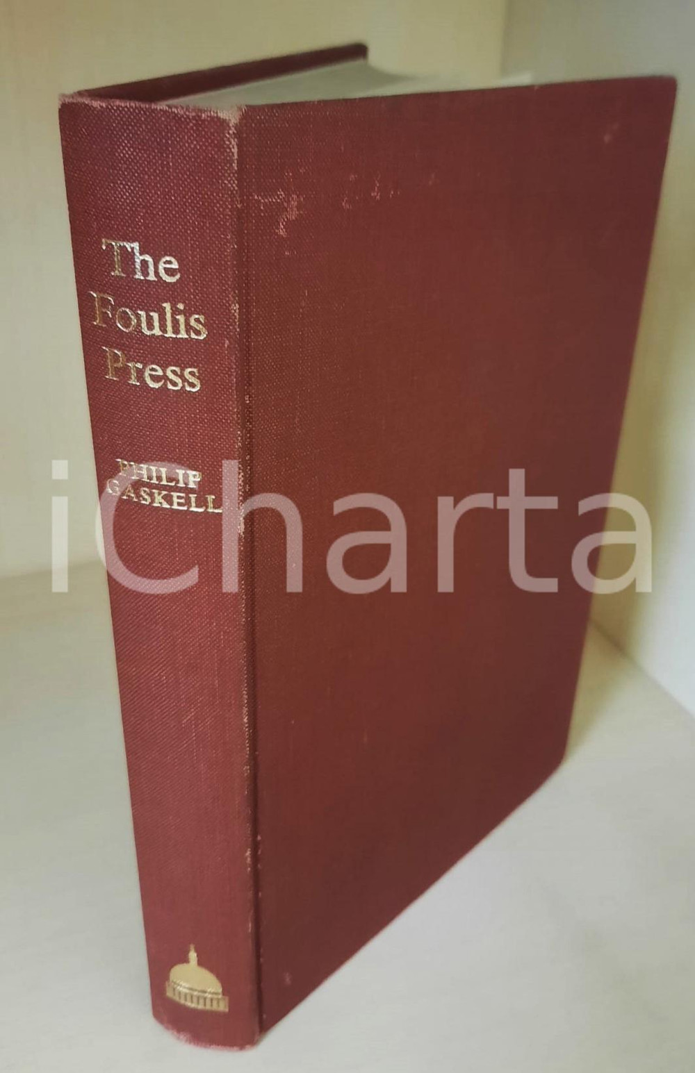 1986 Philip GASKELL A bibliography of the Foulis Press - 2nd edition Pubblicazione originale, con copertina rigida.Edizione limitata in 450 copie.PAGINE: 484EDITORE: St Paul's Bibliographies FAIR/discreto buone condizioni interne, ma abrasioni in copertina Formato: 14x22 cm originale e autentica 1