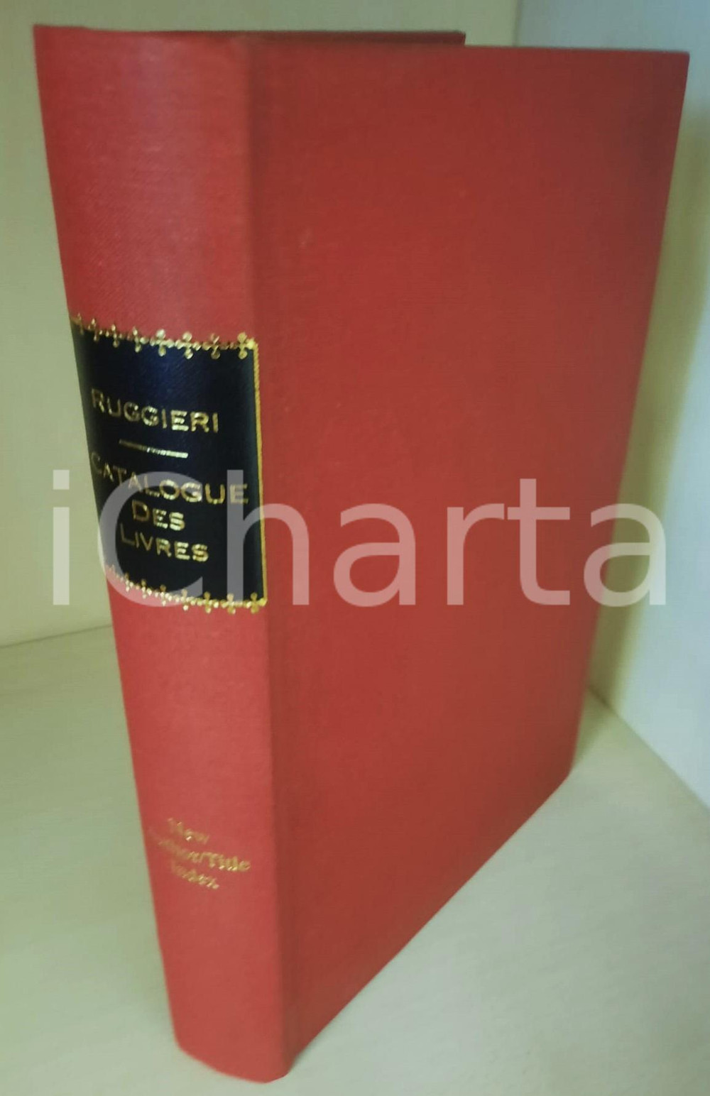 1873 (1998) PARIS Bibliothèque RUGGIERI - Catalogue livres rares et précieux (1) Brossura editoriale, con copertina telata rigida.Facsimile in tiratura limitata dell'edizione del 1873 (Paris, Adolphe Labitte).PAGINE: 413EDITORE: Martino Publishing GOOD/buono  Formato: 14x22 cm originale e autentica 1