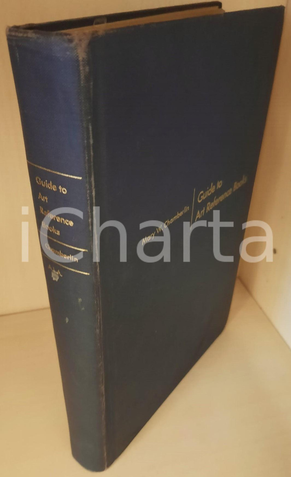 1969 Mary W. CHAMBERLIN Guide to art reference book - American Library CHICAGO Brossura editoriale, con copertina telata rigida.PAGINE: 418EDITORE: Chicago - American Library Association POOR/danneggiato buone condizioni interne, ma macchie , tracce d'uso e sbiaditure in copertina; lievi sporcature al taglio Formato: 16x24 cm originale e autentica 1