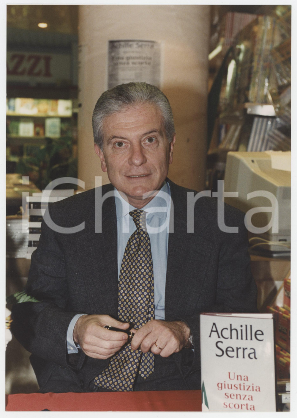 Fotografia d epoca originale 1996 ITALIA Achille SERRA presenta Una giustizia senza scorta  Foto 15x22 cm 1