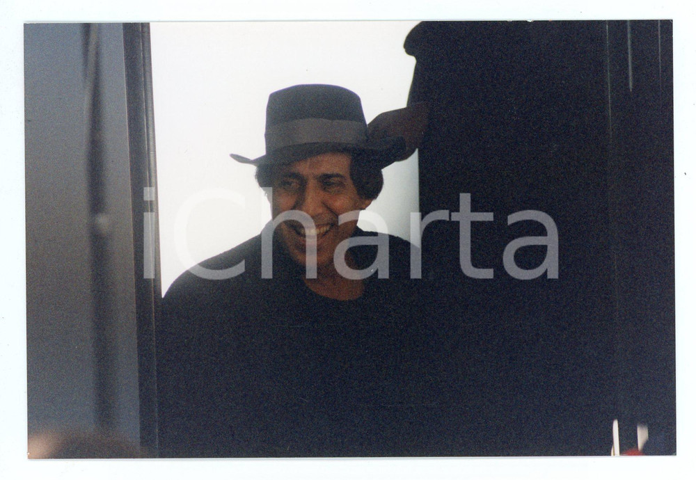 Fotografia d epoca originale 1994 FERROVIE DELLO STATO Adriano CELENTANO Backstage spot  Foto 10x15 cm 9 1