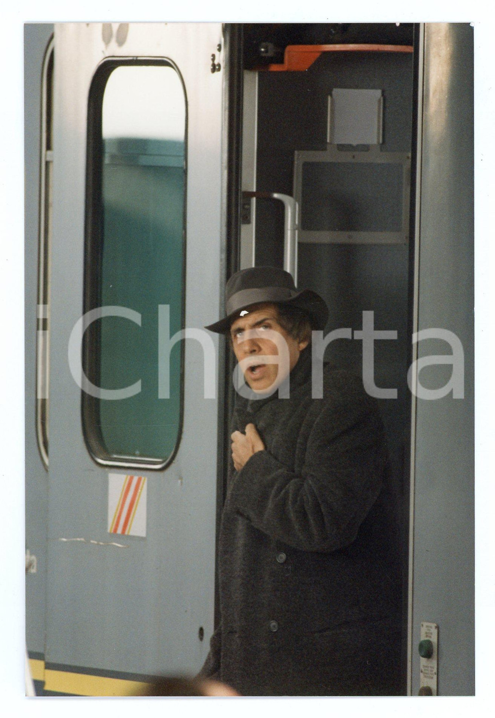 Fotografia d epoca originale 1994 FERROVIE DELLO STATO Adriano CELENTANO Backstage spot  Foto 10x15 cm 36 1
