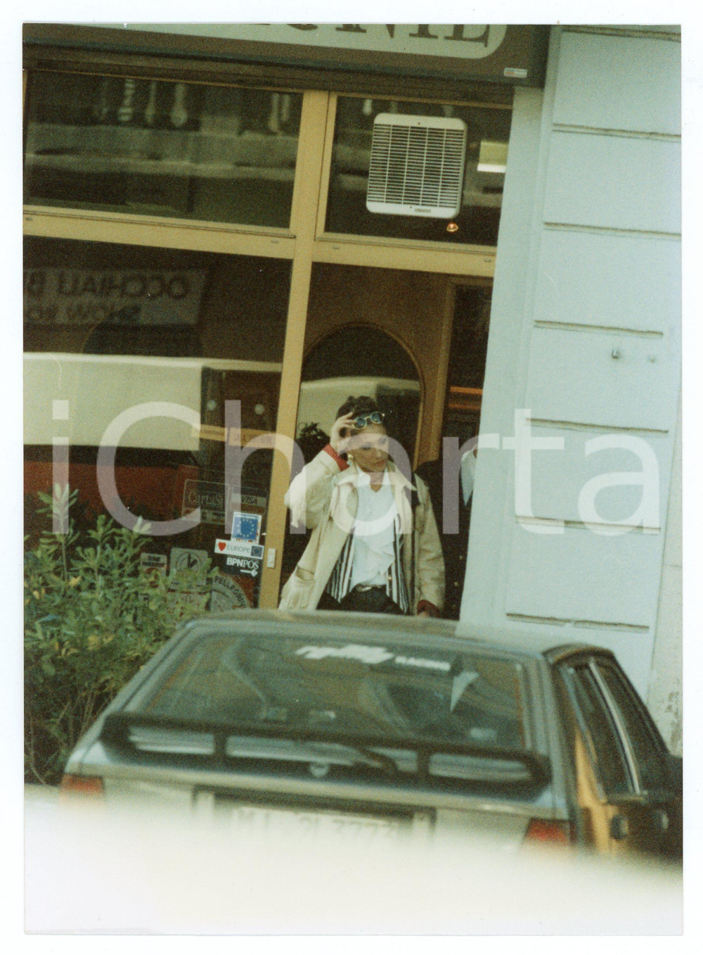 Fotografia d epoca originale 2000 ca COSTUME Sabrina SALERNO paparazzata PAPARAZZI Foto 15x21 cm 1