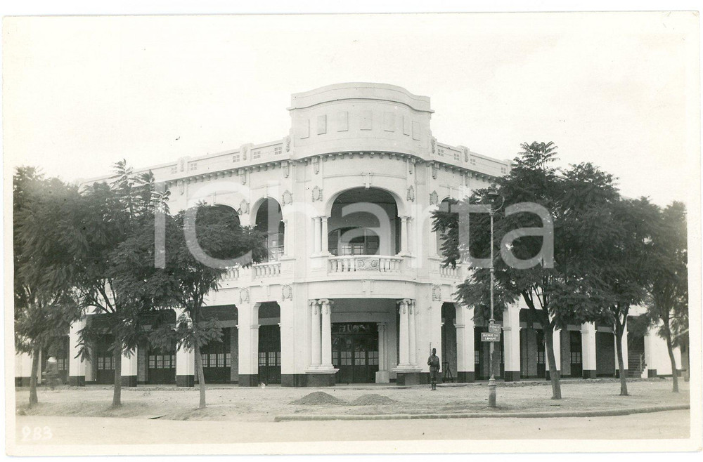1930 ca ELISABETHVILLE (CONGO) Banque du Congo Belge - Photo Léopold GABRIEL 283 Fotografia originale d'epoca, in formato cartolina postale.FOTOGRAFO: L&eacute;opold Gabriel, Elisabethville GOOD/buono  Formato: 14x9 cm originale e autentica 1