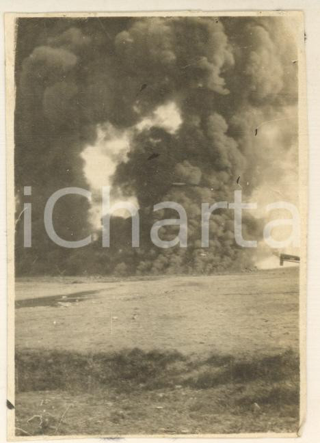 Fotografia d epoca originale 1918 ? WW1 ZONA DI GUERRA Azione italiana con lanciafiamme  Foto 5x8 cm 6 1