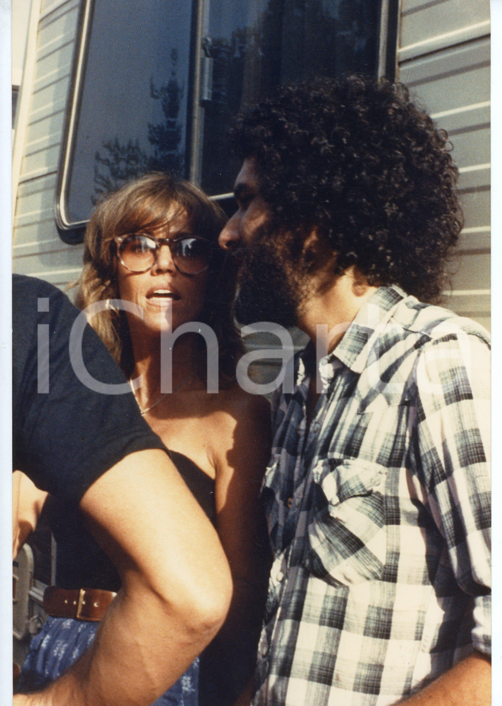 Fotografia d epoca originale 1980 ca SANTA CRUZ, CALIFORNIA Jane FONDA at Willie Nelson concert  Photo 1