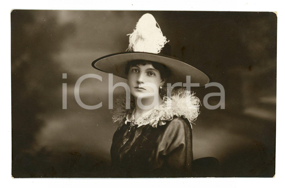 Fotografia d epoca originale 1920 ca TORINO Ritratto di donna con cappello  Foto STUDIO MASSAGLIA 1