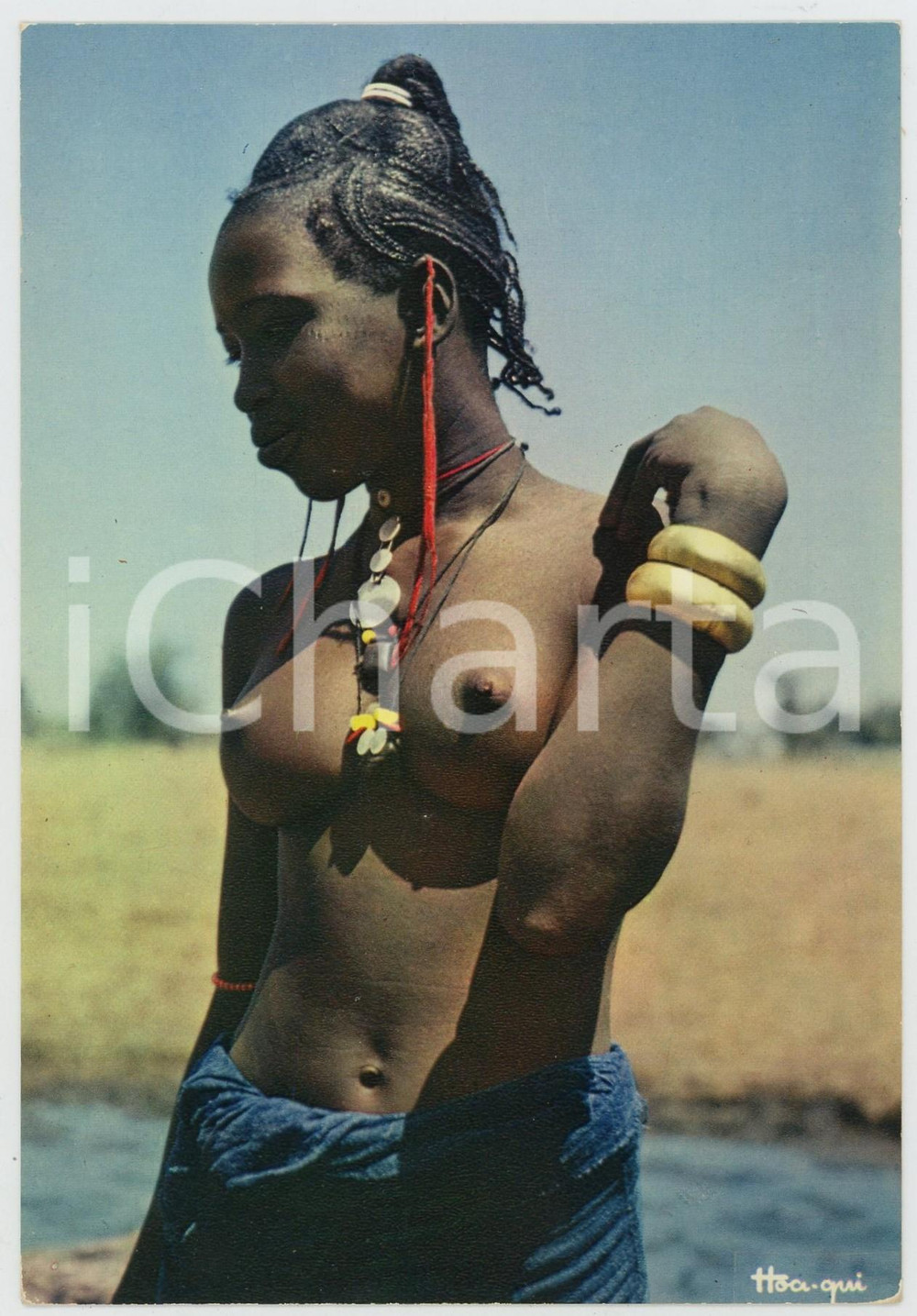 1970 ca L'AFRIQUE EN COULEURS Belle africaine NU ETHNIQUE - Carte postale FG NV  Cartolina postale d'epoca, non viaggiata.EDITORE: Editions Hoa-Qui, ParisCONDIZIONI: GFORMATO: FG    originale e autentica 1