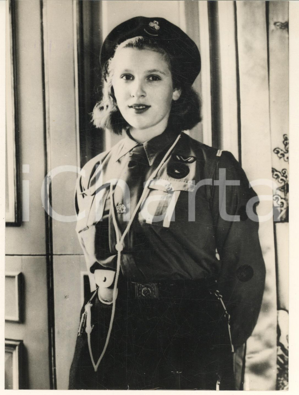 Fotografia d epoca originale 1963 LONDON Buckingham Palace Princess ANNE wearing girl scout uniform Photo 1