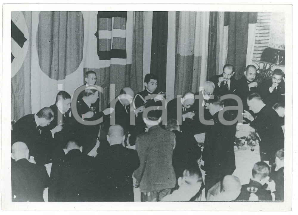 1940 WW2 PATTO TRIPARTITO - ITALIA GERMANIA GIAPPONE - Autorità - Brindisi (3) Fotografia d'epoca.  GOOD/buono  Formato: 18x13 cm originale e autentica 1