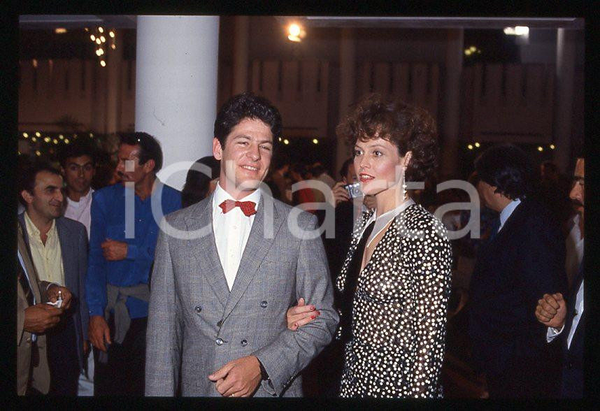 Fotografia d epoca originale 1986 Sigourney WEAVER Jim SIMPSON Festival VENEZIA 35 mm vintage slide 11 1