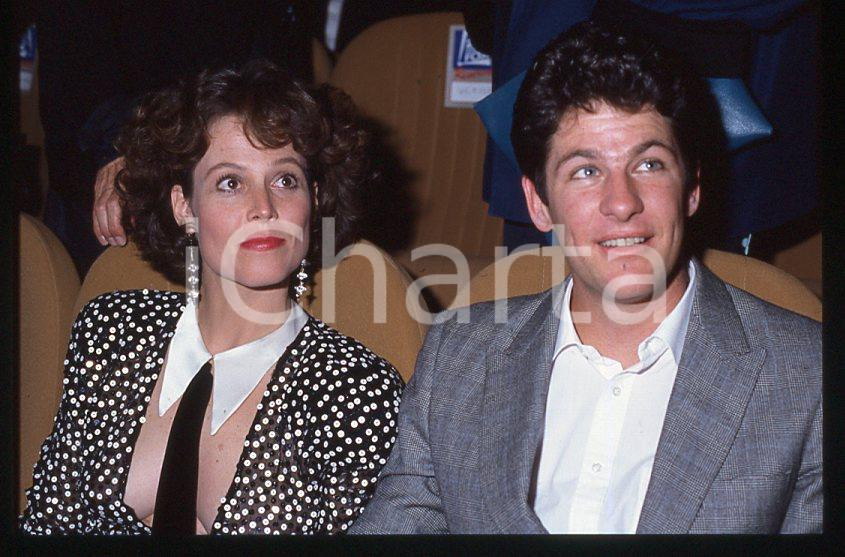 Fotografia d epoca originale 1986 Sigourney WEAVER Jim SIMPSON Festival VENEZIA 35 mm vintage slide 22 1