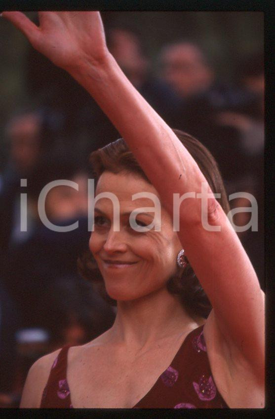 Fotografia d epoca originale 1990 ca CINEMA Sigourney WEAVER Festival di CANNES 35 mm vintage slide 1 1