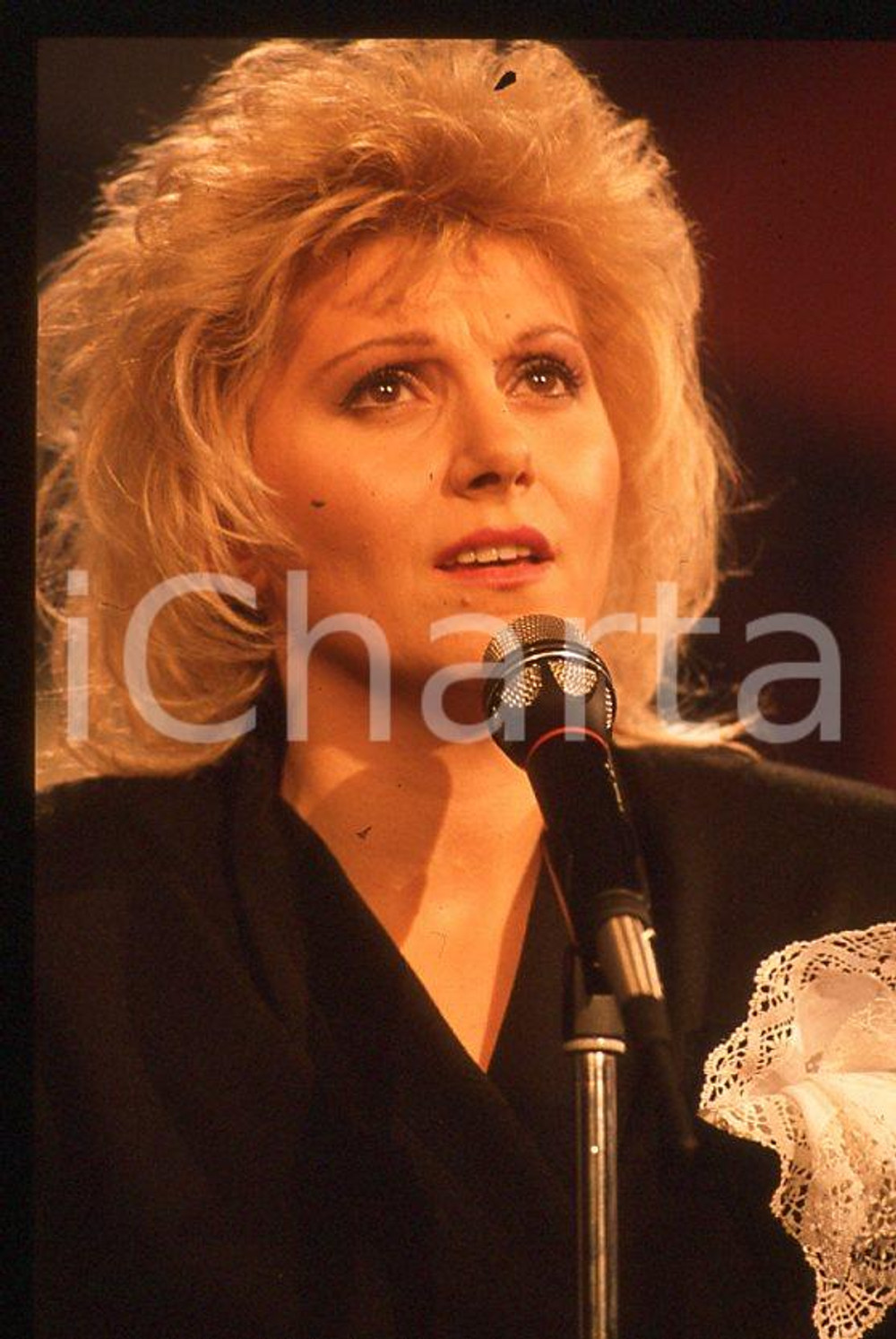 Fotografia d epoca originale 1990 ca Gilda GIULIANI Ritratto cantante  35 mm vintage slide 12 1