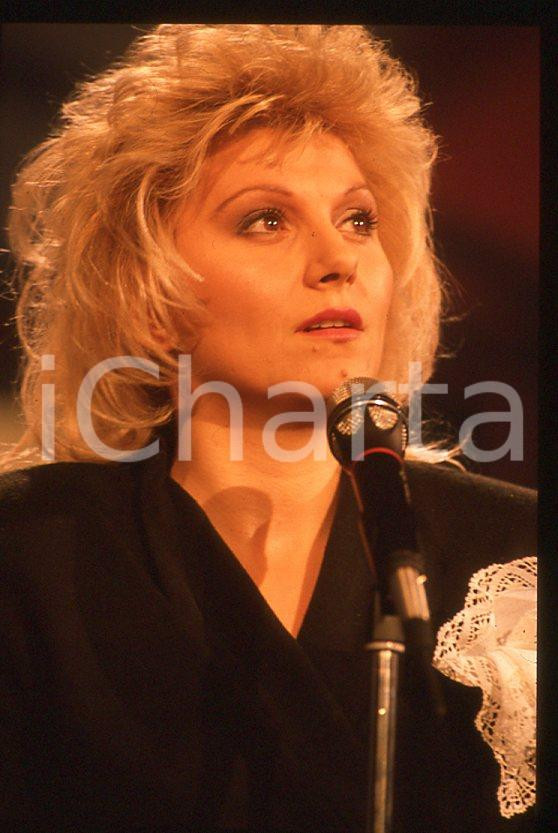 Fotografia d epoca originale 1990 ca Gilda GIULIANI Ritratto cantante  35 mm vintage slide 14 1