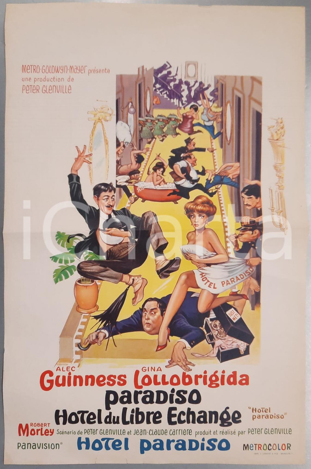 1966 CINEMA - PARADISO: HOTEL DU LIBRE ECHANGE Gina LOLLOBRIGIDA Affiche Locandina originale d'epoca.Realizzata per l'uscita del film in Belgio.  POOR/danneggiato Piegature d'epoca, forellini da affissione agli angoli,  piccoli strappi ai margini Formato: 36x55 cm originale e autentica 1