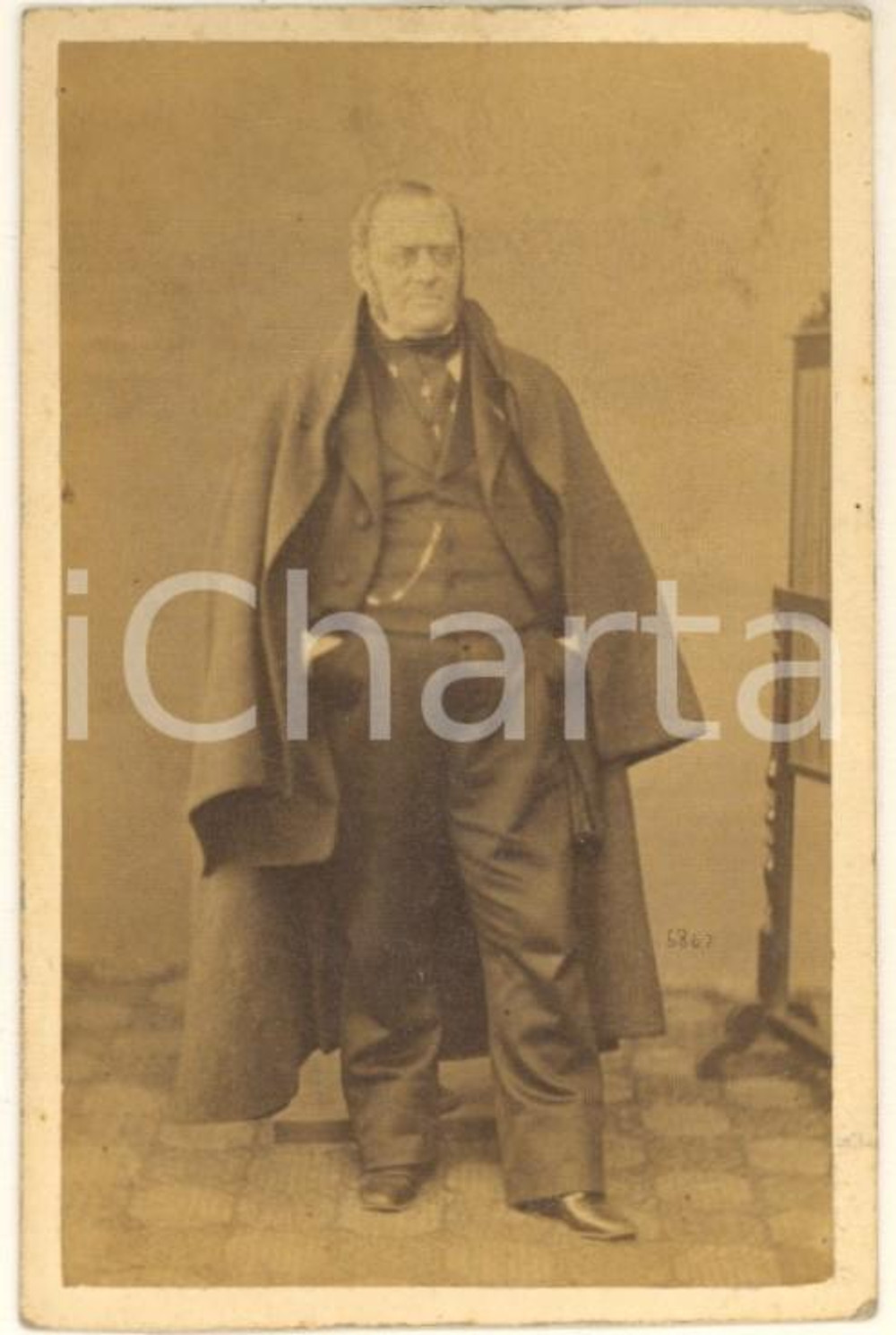1865 ca RISORGIMENTO Conte Tullio DANDOLO scrittore e patriota *Foto E. MAZA CDV Fotografia originale d'epoca, su cartoncino morbido.  FAIR/discreto lievi piegature angolari e marginali Formato: 6x10 cm originale e autentica 1