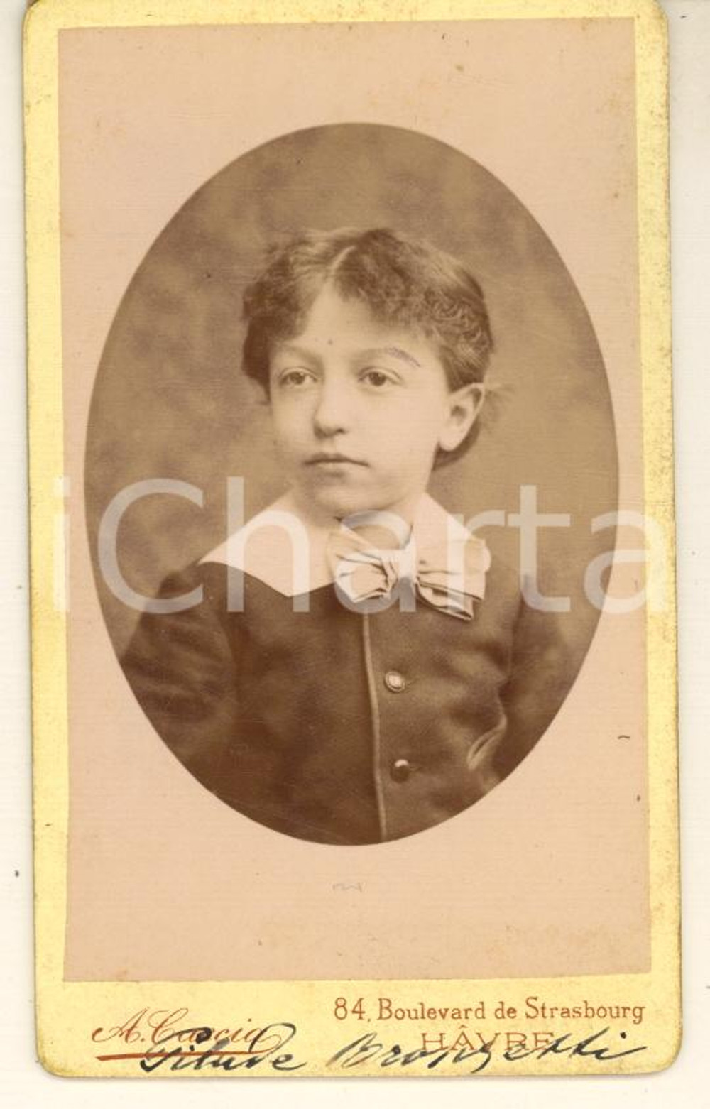 1880 ca LE HAVRE Pilade BRONZETTI figlio del garibaldino Oreste *Foto CDV 2 Fotografia originale d'epoca, su cartoncino rigido, che ritrae il bambino figlio del patriota e garibaldino Oreste Bronzetti.Velina protettiva originale.FOTOGRAFO: A. Caccia - Le Havre GOOD/buono  Formato: 6x10 cm originale e autentica 1