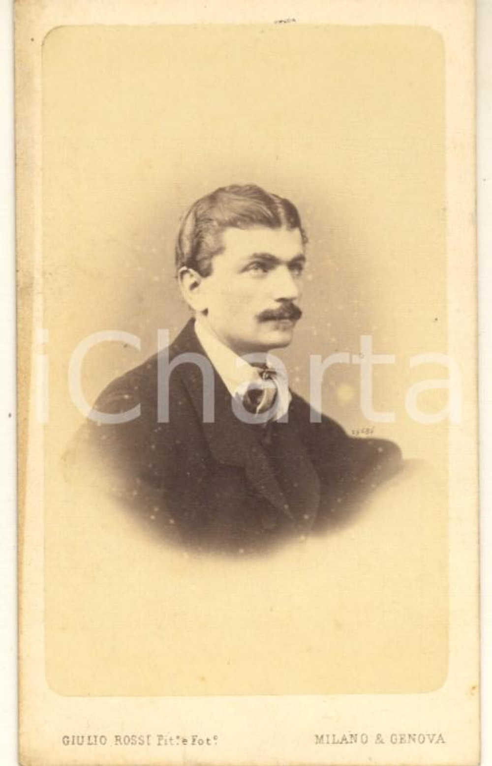 1870 ca Pittore Ovidio FRANCHINI (BRESCIA) - Ritratto - Foto Giulio ROSSI CDV Rara fotografia originale d'epoca, su cartoncino morbido.Didascalia manoscritta al verso.FOTOGRAFO: Giulio Rossi - Milano GOOD/buono lievi difetti di stampa Formato: 6x10 cm originale e autentica 1