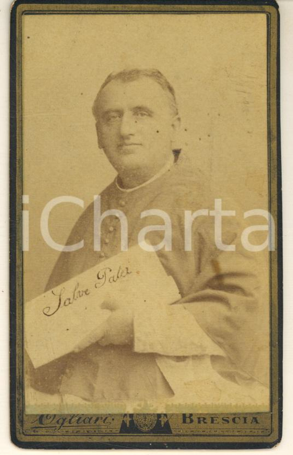 1890 ca BRESCIA Ritratto di un prelato *Foto Giona OGLIARI CDV Fotografia d'epoca, su cartoncino rigido.FOTOGRAFO: Giona Ogliari - Brescia, via dietro Vescovado  GOOD/buono puntinature Formato: 6x10 cm originale e autentica 1