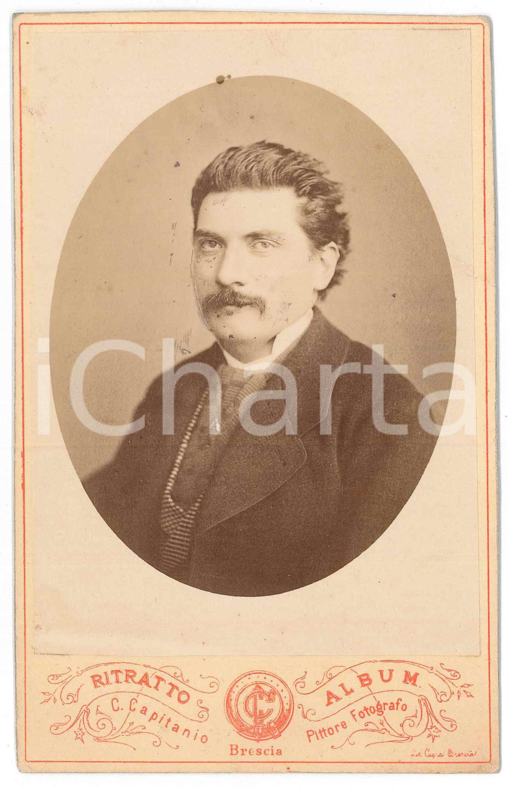 1870 ca BRESCIA Ritratto di Pietro MORELLI - Foto CAPITANIO 10x15 cm Fotografia originale d'epoca, su cartoncino morbido. FOTOGRAFO: Cristoforo Capitanio - Brescia POOR/danneggiato evidente piegatura angolare; minime macchie Formato: 10x15 cm originale e autentica 1