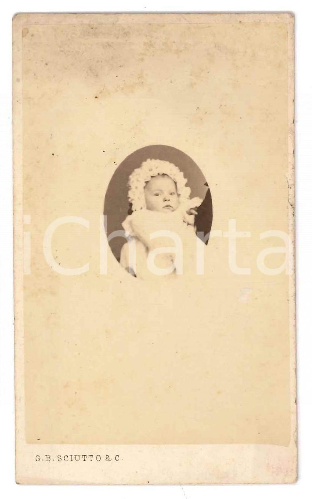 1871 GENOVA Pilade BRONZETTI neonato - Figlio garibaldino Oreste *Foto SCIUTTO 2 Fotografia originale d'epoca, su cartoncino morbido, che ritrae il bambino figlio del patriota e garibaldino Oreste Bronzetti.FOTOGRAFO: G. B. Sciutto - Genova FAIR/discreto lievi macchie Formato: 6x10 cm originale e autentica 1