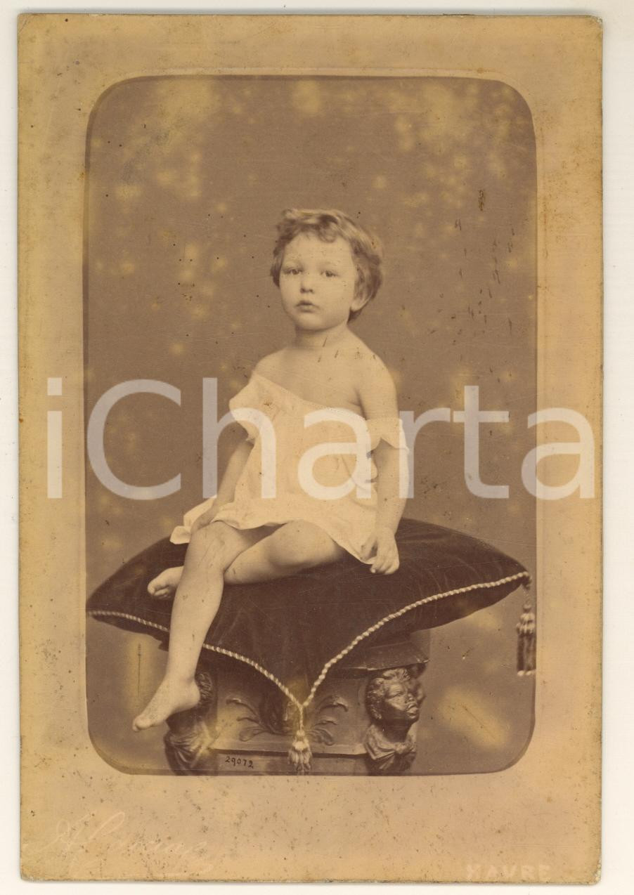1872 GENOVA Elisa BRONZETTI figlia del garibaldino Oreste *Foto SCIUTTO (4) Fotografia originale d'epoca, su cartoncino morbido, che ritrae la bambina figlia del patriota e garibaldino Oreste Bronzetti.FOTOGRAFO: Genova - G. B. Sciutto, ma rimontata su cartoncino A. Caccia - Le Havre POOR/danneggiato fioriture; lievi macchie Formato: 11x16 cm originale e autentica 1
