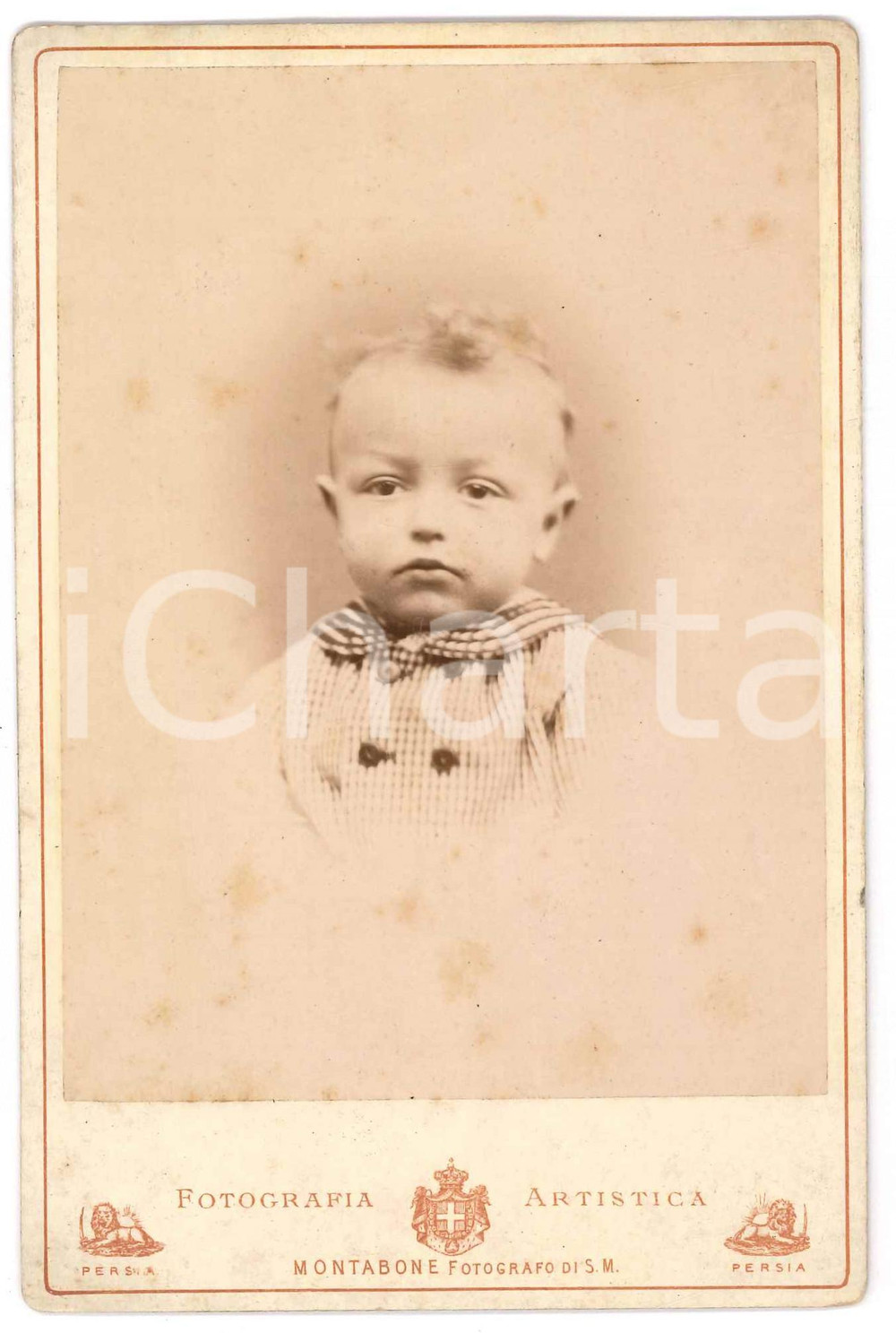 1875 ca MILANO Pilade BRONZETTI figlio del garibaldino Oreste *Foto MONTABONE 1 Fotografia originale d'epoca, su cartoncino rigido, che ritrae il bambino figlio del patriota e garibaldino Oreste Bronzetti.FOTOGRAFO: Montabone di C. Marcozzi - Milano FAIR/discreto lievi fioriture Formato: 11x16 cm originale e autentica 1