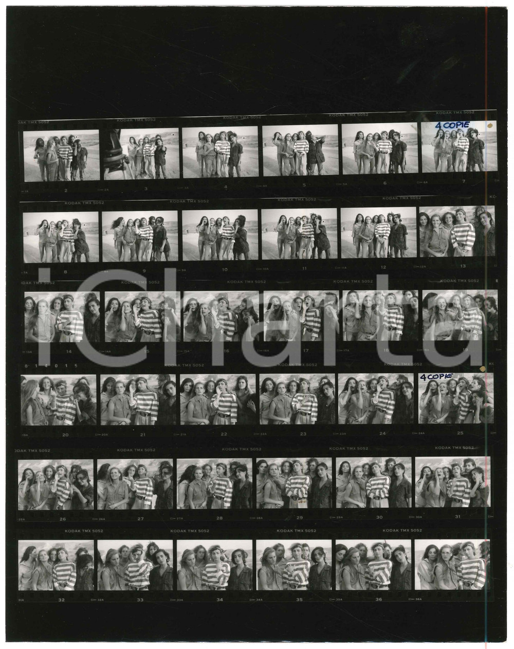 1980 ca MUSICA Gianna NANNINI Ritratto della cantante - Foto 36 provini (1) Fotografia d'epoca composta da 36 provini. FAIR/discreto Lievi smussature agli angoli, appunti manoscritti al recto Formato: 24x30 cm originale e autentica 1