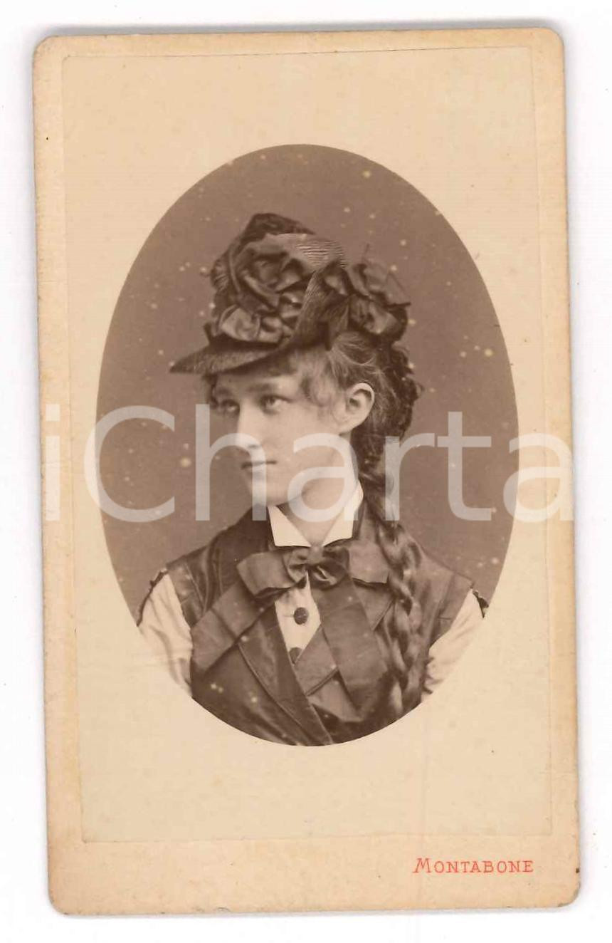 Fotografia d epoca originale 1890 ca MILANO Ritratto di ragazza con cappello  Foto MONTABONE  CDV 1