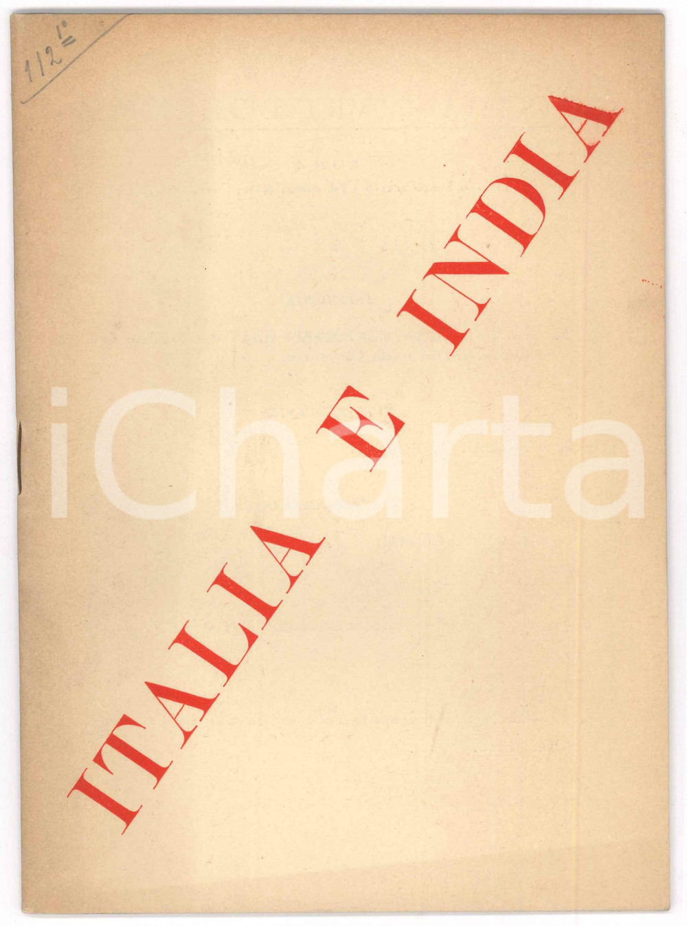 1942 Società AMICI DELL'INDIA - Italia e India - Inaugurazione e Statuto Pubblicazione spillata, originale d'epoca, contenente il testo dei discorsi tenuti in occasione dell'inaugurazione della società, lo statuto e la scheda di adesione.PAGINE: 21 GOOD/buono ma brunitura in copertina Formato: 15x21 cm originale e autentica 1