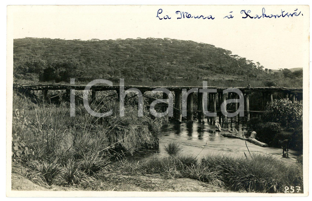 1930 ca CONGO KATANGA Pont sur la Mura à  Kabontwé - Photo L. GABRIEL 257 (3) Fotografia originale d'epoca, in formato cartolina postale.FOTOGRAFO: L&eacute;opold Gabriel - Panda - Katanga  GOOD/buono  Formato: 14x9 cm originale e autentica 1