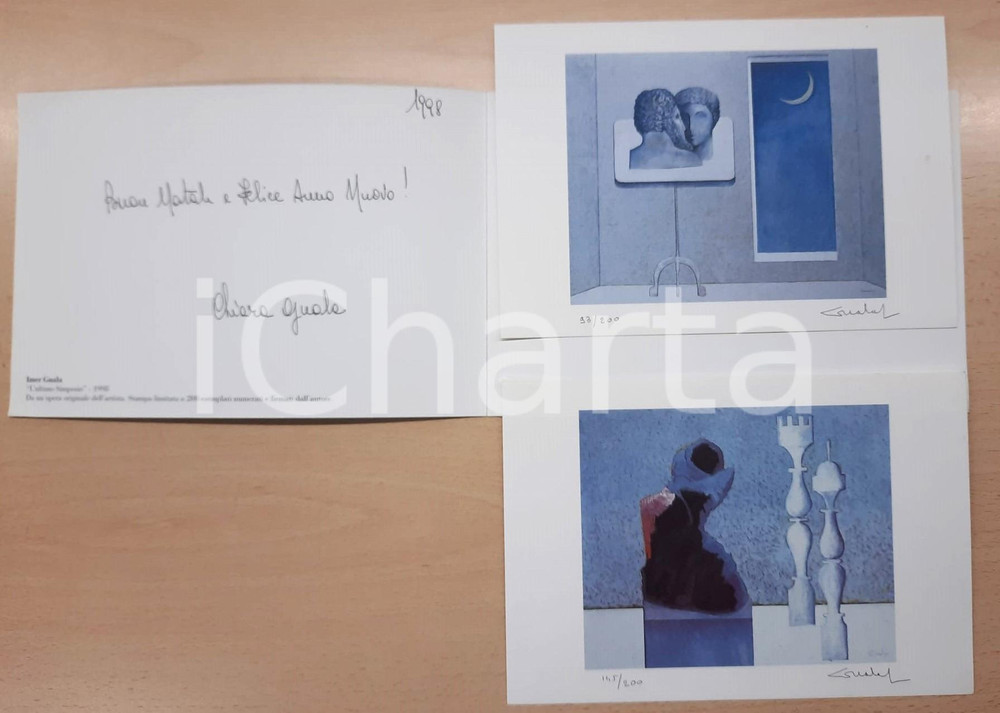 1998 Biglietto artista Imer GUALA "L'ultimo simposio" - Incisioni AUTOGRAFE Lotto composto da un biglietto con messaggio autografo di Chiara Guala, figlia dell'artista Imer Guala, che unisce due incisioni firmate dal padre della serie "L'ultimo simposio", in tiratura limitata (93/200 e 145/200). GOOD/buono  Formato: 22x15 cm originale e autentica 1