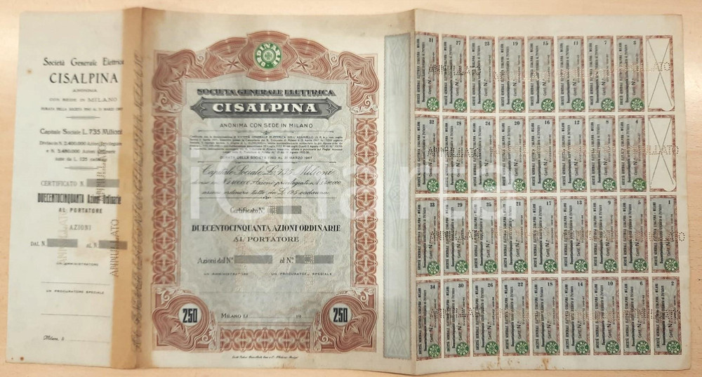 1935 MILANO Società Generale Elettrica CISALPINA - Certificato 250 azioni *RARO Certificato azionario, originale d'epoca.La Società fu operativa fino al 1943, anno in cui venne incorporata dalla Edison. POOR/danneggiato ingiallimenti evidenti e macchie di umidità Formato: 60x30 cm (aperto) originale e autentica 1