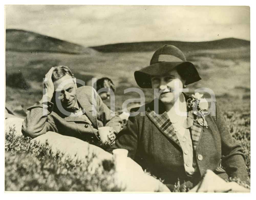 Fotografia d epoca originale 1952 UK King George VI and the Queen Mother Elizabeth BOWESLYON Photo 1