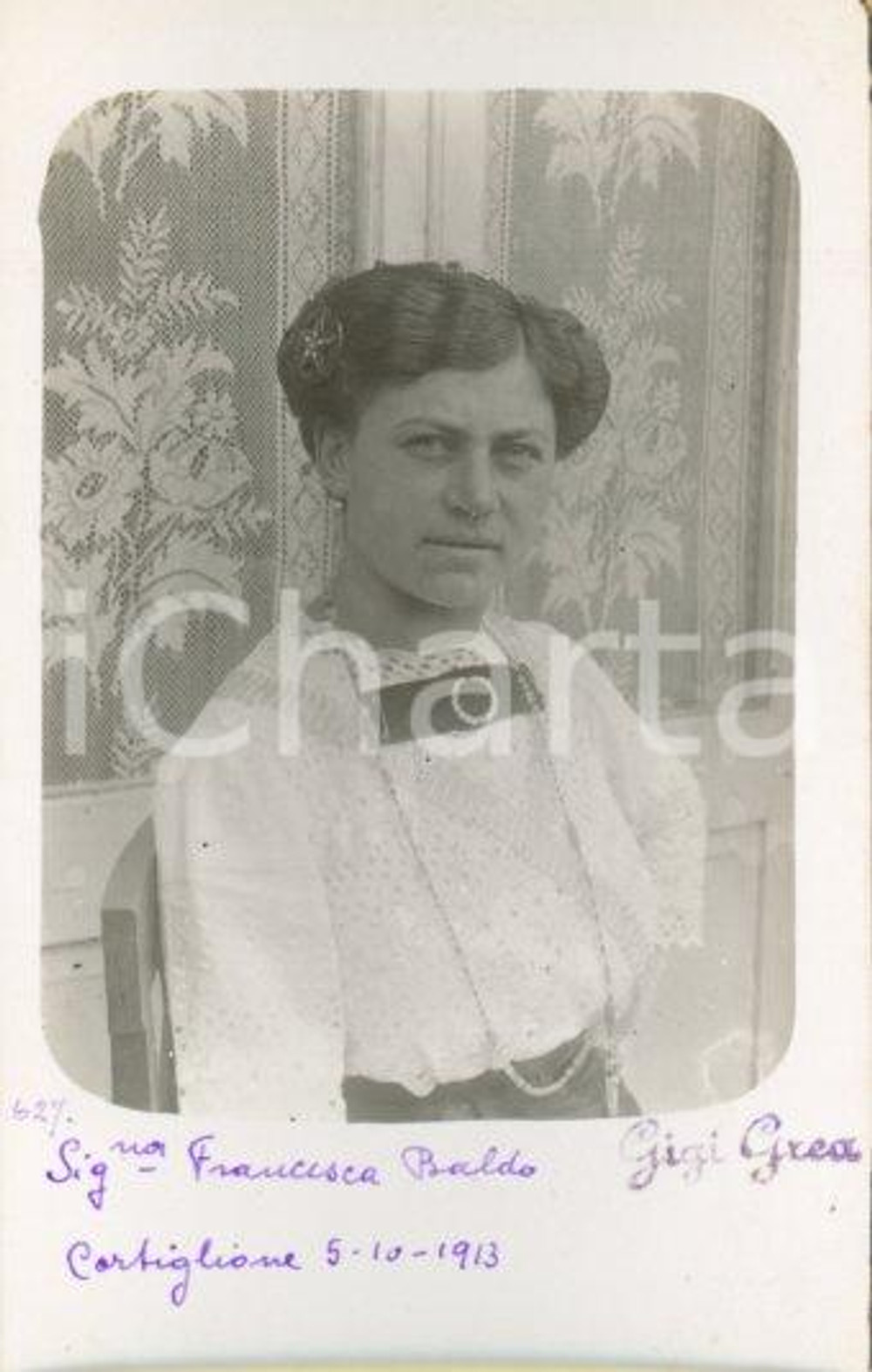 1913 CORTIGLIONE (AT) Francesca BALDO in abito di pizzo - Foto Luigi GREA Fotografia originale d'epoca, in formato cartolina postale.Si tratta di uno scatto realizzato da un fotografo amatoriale, Luigi "Gigi" Grea, funzionario delle ferrovie.Didascalia al recto. GOOD/buono  Formato: 9x14 cm originale e autentica 1
