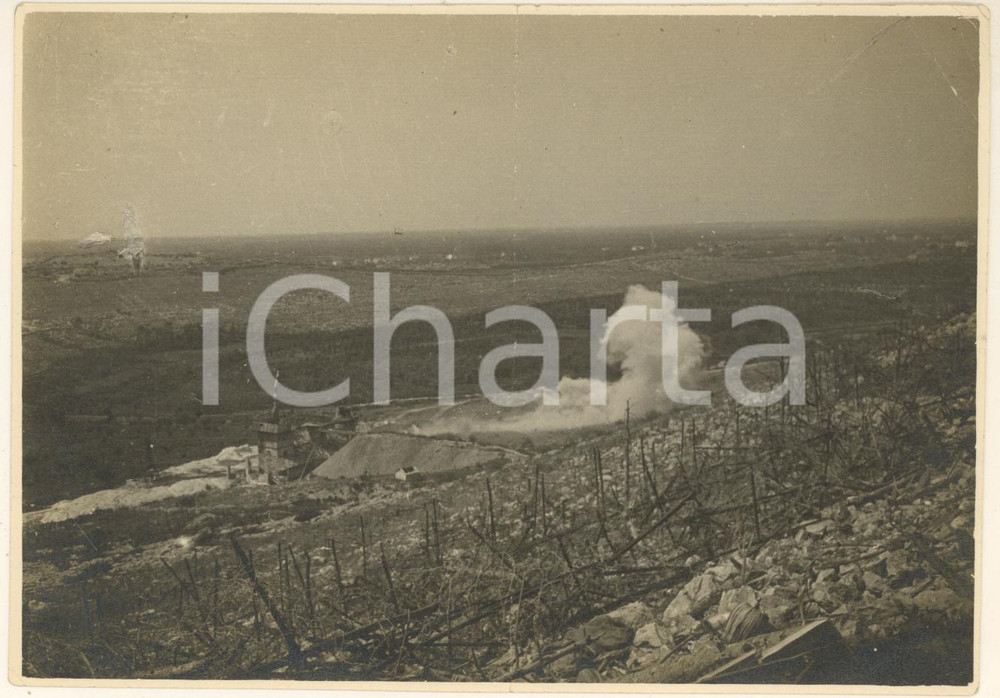 Fotografia d epoca originale 1915 ca WW1 ZONA DI GUERRA ITALIA Esplosione di una granata Foto 18x13 cm 1