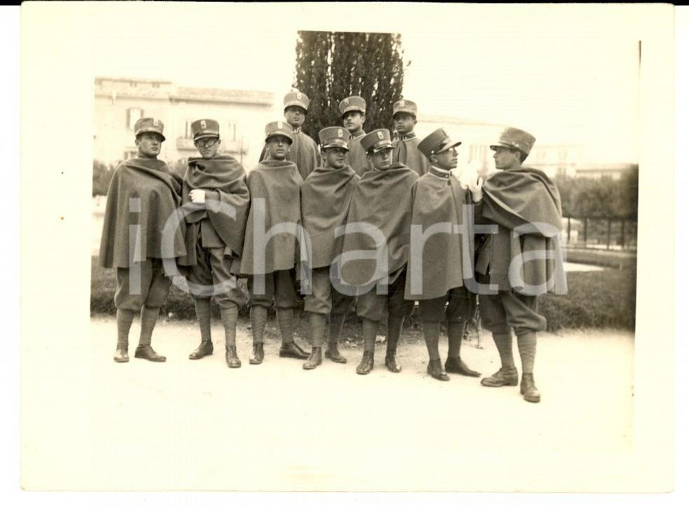 Fotografia d epoca originale 1929 REGIO ESERCITO CAMPOBASSO Militari 5° Reggimento Fanteria con il mantello 1