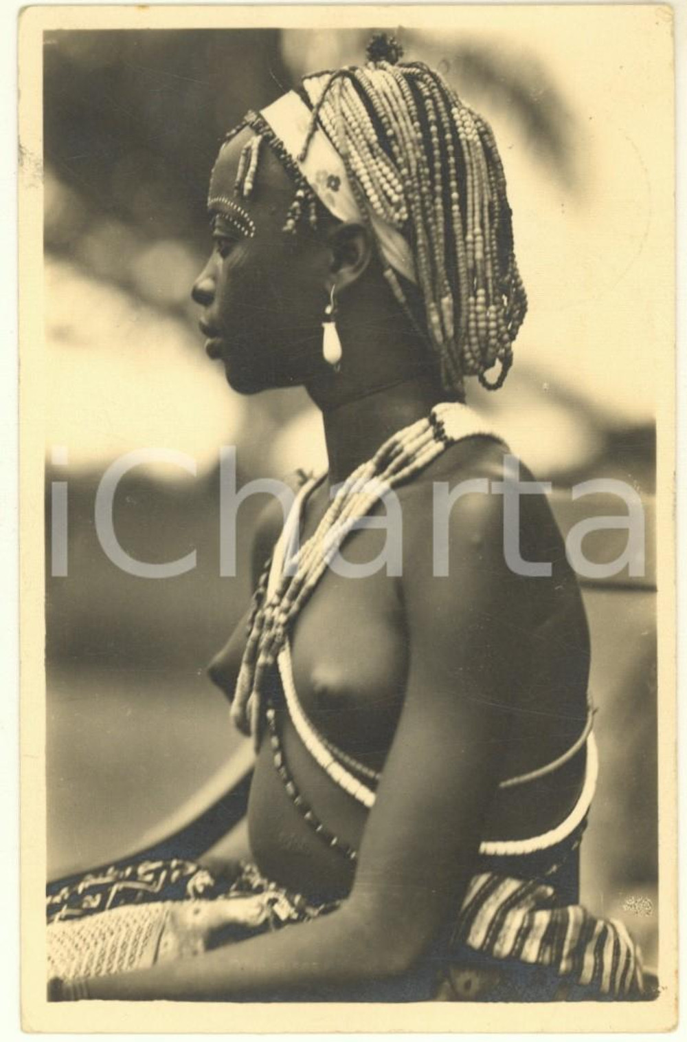 1930 ca C. ZAGOURSKI «L'Afrique qui disparaît» Danseuse YA-KOMA - Postcard n. 41  Fotocartolina postale d'epoca, appartenente alla serie «L'Afrique qui disparaît» del fotografo Casimir Zagourski (Léopoldville).N° 41, viaggiata. GOOD/buono  Formato: 9x14 cm originale e autentica 1