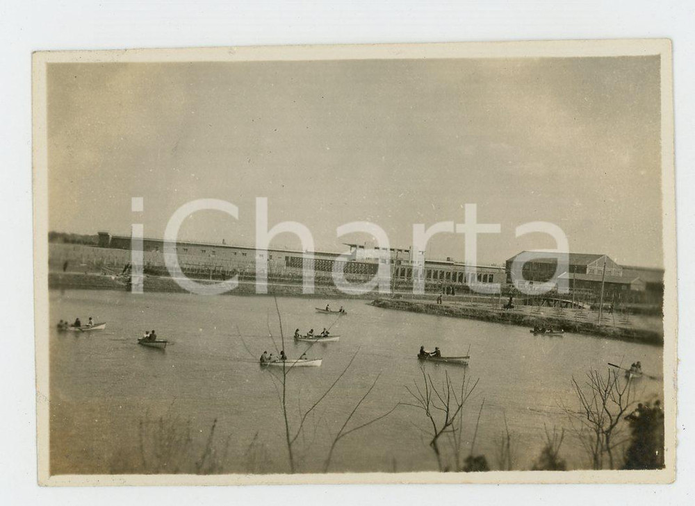Fotografia d epoca originale 1935 ca CINA Paesaggio fluviale con barche  Fotografia 8x6 cm 1