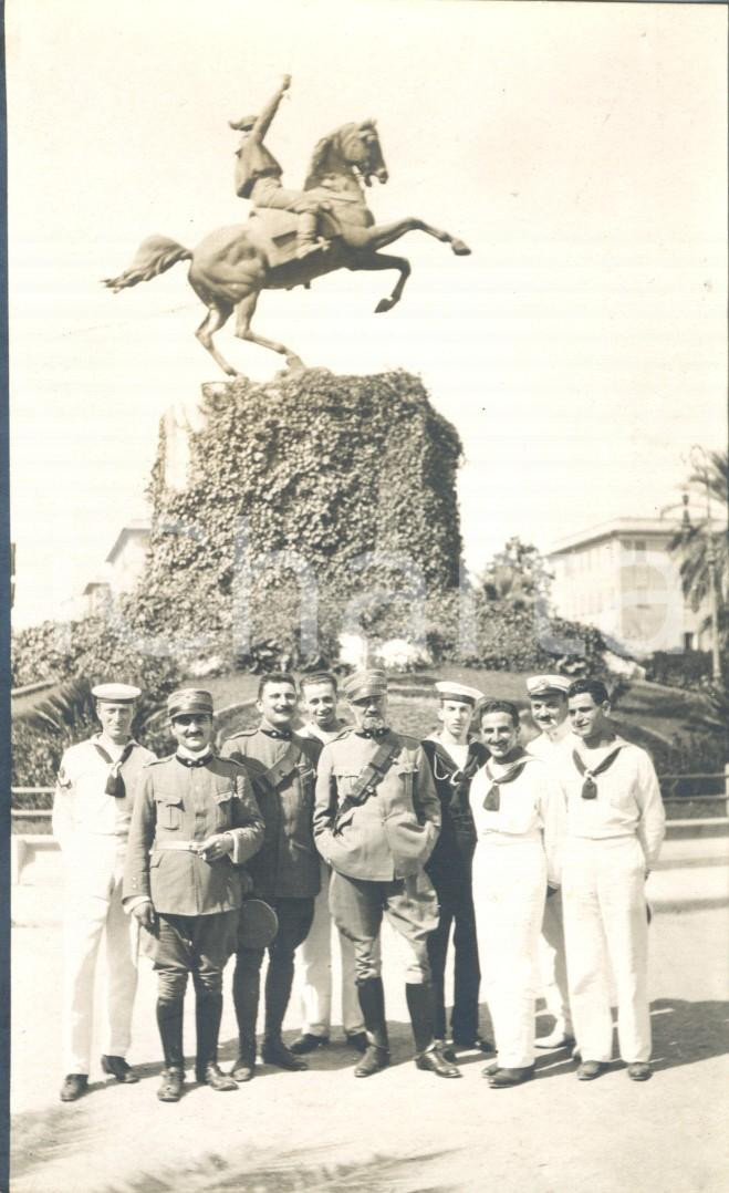 Fotografia d epoca originale 1915 ca WW1 LA SPEZIA Giardini Pubblici  Ufficiali artiglieria e Regia Marina 2 1