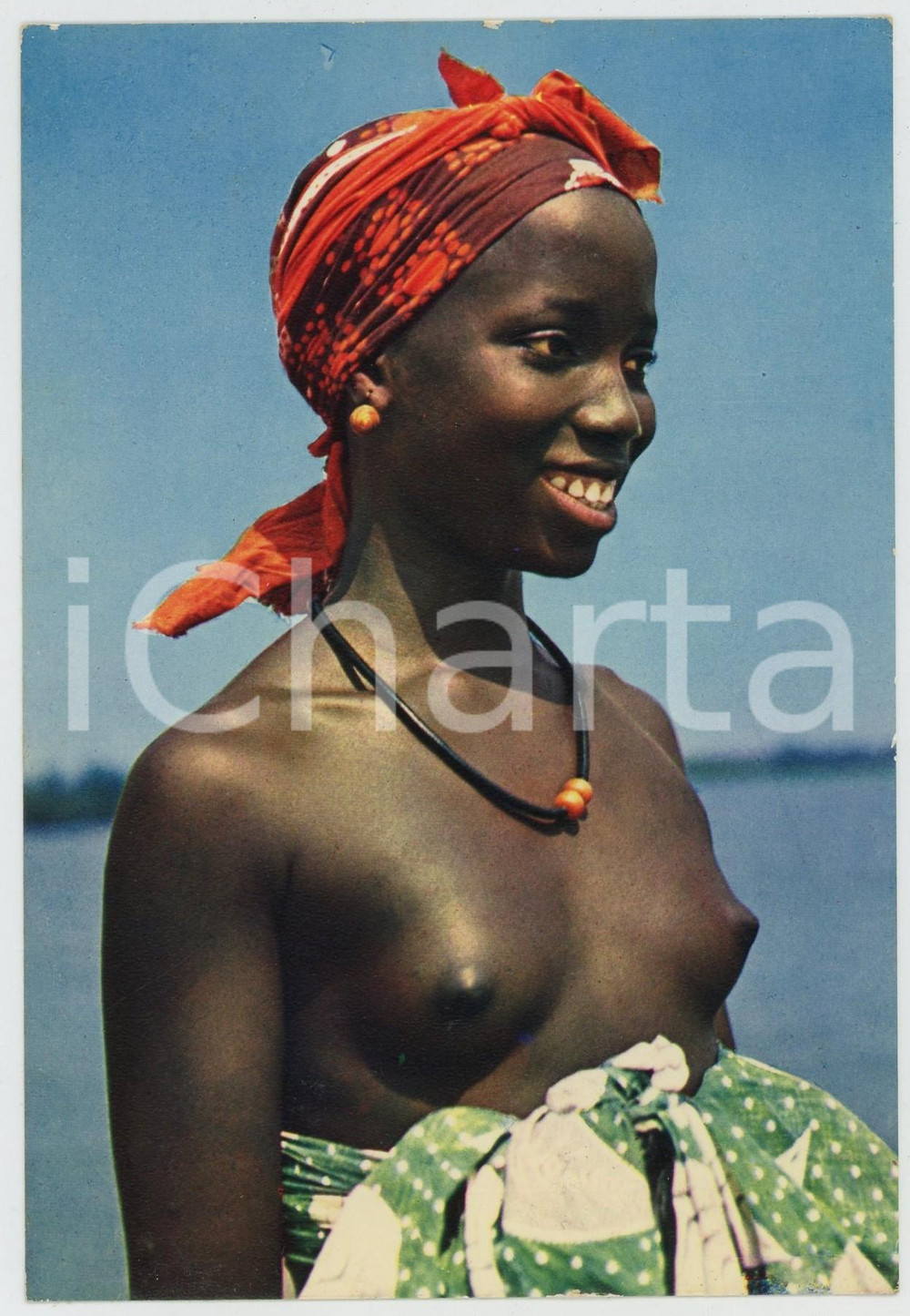 1970 ca L'AFRIQUE EN COULEURS Gracieux sourire NU ETHNIQUE Carte postale (3)  Cartolina postale d'epoca, non viaggiata.EDITORE: Editions Iris GOOD/buono  Formato: 10x15 cm originale e autentica 1