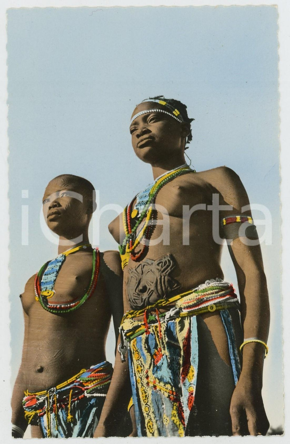 1960ca L'AFRIQUE EN COULEURS Jeunes Danseuses NU ETHNIQUE Carte postale  Cartolina postale d'epoca, non viaggiata .EDIZIONE: Editions Hoa-Qui, ParisSERIE: L'Afrique en couleurs - n. 1914 GOOD/buono  Formato: 9x14 cm originale e autentica 1