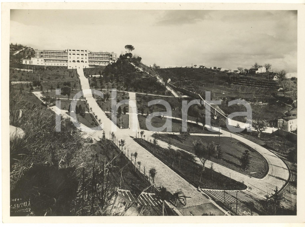 1934 ARCHITETTURA FASCISMO - ASCOLI PICENO - Nuovo sanatorio *Foto RARA  Fotografia originale d'epoca, con didascalia al verso. GOOD/buono minimi graffi Formato: 24x18 cm originale e autentica 1