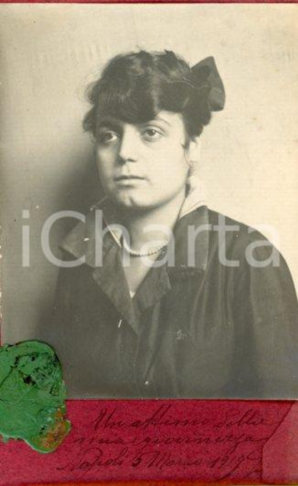 1919 NAPOLI Darinka DURELLI - Ritratto - Fotocartolina Luigi GREA (5) Fotografia originale d'epoca, montata su cartoncino.Si tratta di uno scatto realizzato da un fotografo amatoriale, Luigi "Gigi" Grea, funzionario delle ferrovie.Didascalia e data manoscritta. GOOD/buono  Formato: 10x15 cm originale e autentica 1