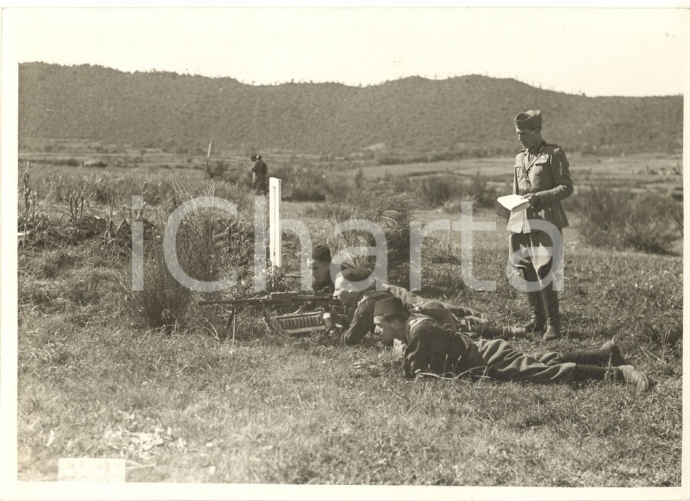 1936 Area ROMA - Gare nazionali di tiro per avanguardisti con fucili mitraglieri  Fotografia originale d'epoca, con didascalia dattiloscritta al verso. GOOD/buono  Formato: 18x13 cm originale e autentica 1
