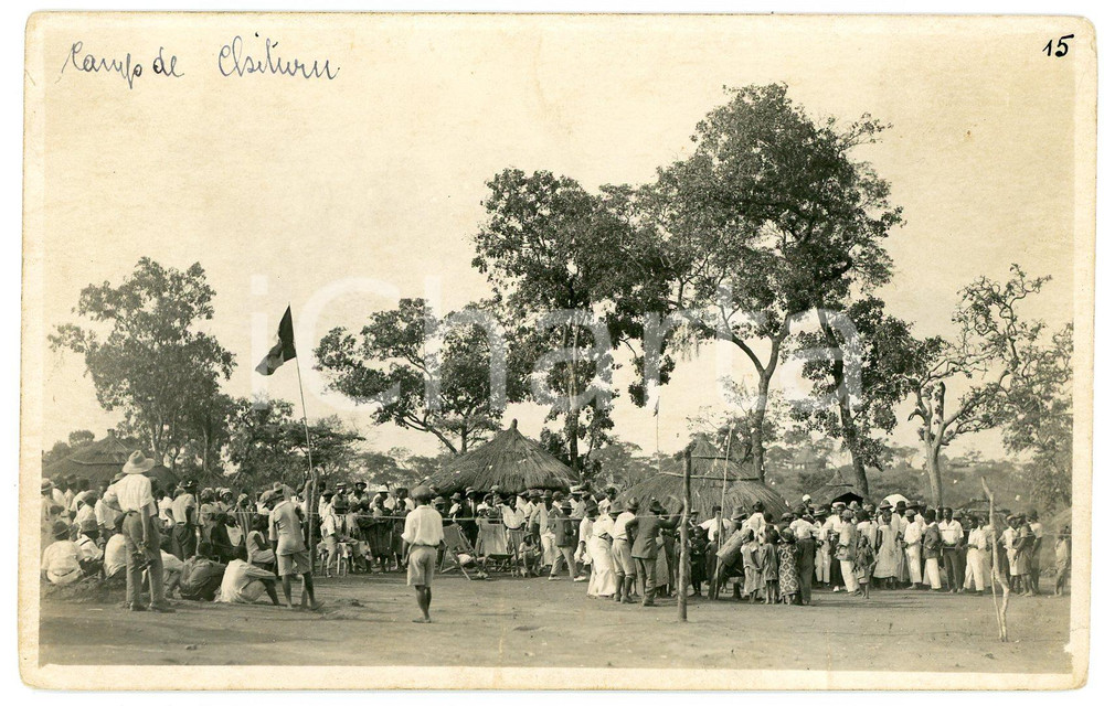 1930 ca CONGO BELGE KATANGA CHITURU - Danses le dimanche - Photo L. GABRIEL 15 Fotografia originale d'epoca, in formato cartolina postale.FOTOGRAFO: L&eacute;opold Gabriel - Panda - Katanga  GOOD/buono minime smussature angolari Formato: 14x9 cm originale e autentica 1
