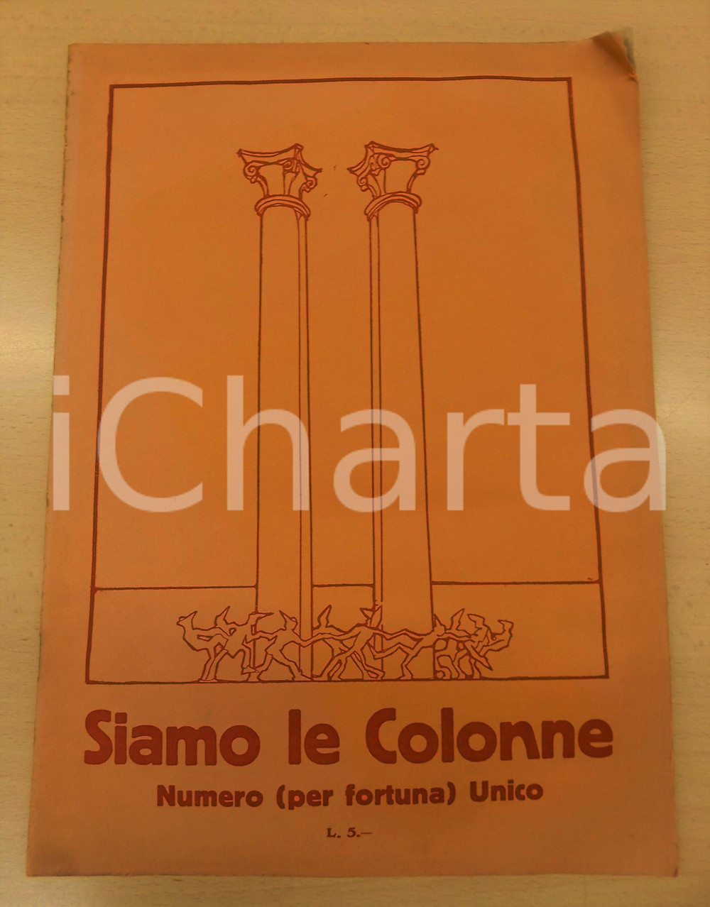 1924 GOLIARDIA MILANO Noi siamo le colonne - Rivista NUMERO UNICO ^ILLUSTRATO Rivista d'epoca, di grande formato, realizzata come numero unico dagli studenti universitari della goliardia milanese. Contiene racconti, articoli e aneddoti, con varie illustrazioni b/n.PAGINE: 36 FAIR/discreto tracce di umidità marginali nell'intera rivista; gualciture evidenti agli angoli Formato: 24x34 cm originale e autentica 1