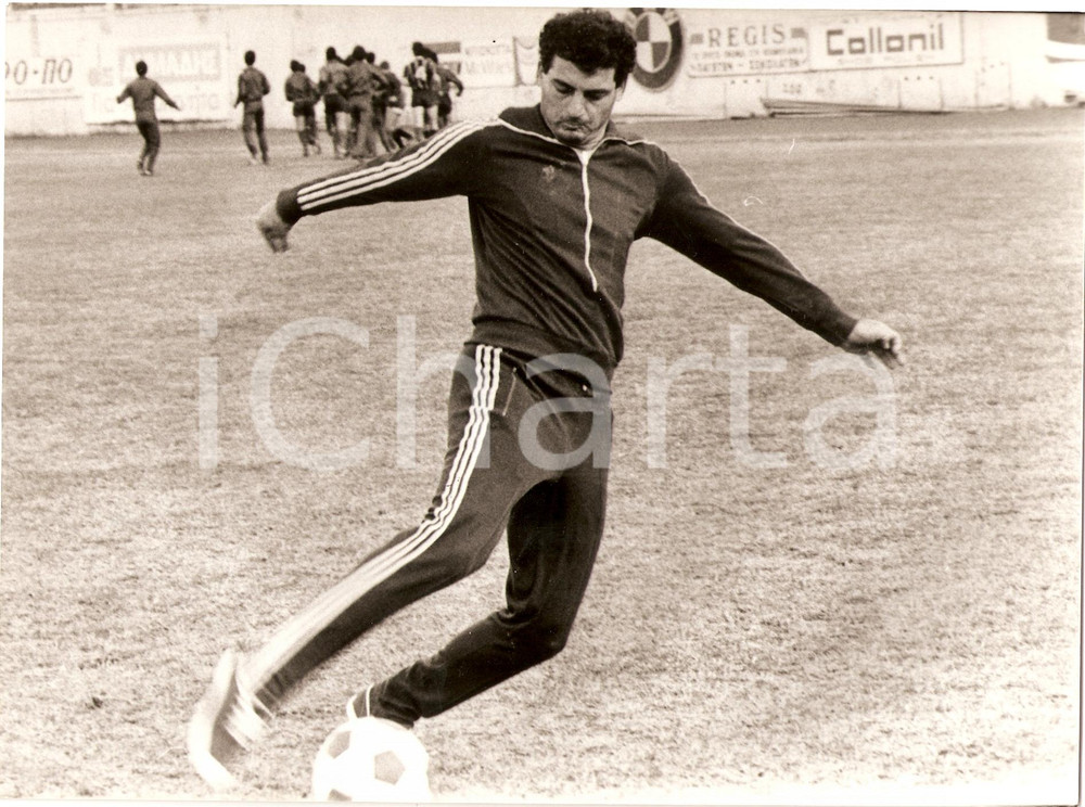 Fotografia d epoca originale 1978 CALCIO Sotiris KAIAFAS allenamento CIPRO Sponsor BMW Fotografia 1
